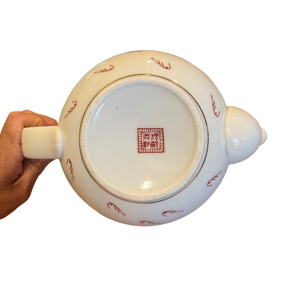 Dragonware Teapot No Lid, White Ceramic - Picture 8 of 8